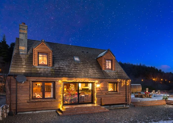 Aviemore Log Cabin Hot Tub